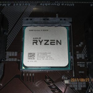 AMD Ryzen 5 1500X CPU Used 4-Core 8-Thread Desktop Processor 3.5 GHz 16M 65W Socket AM4