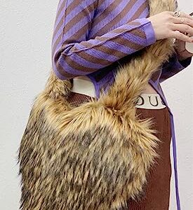 Women's Faux Fur Shoulder Purse Fleece Love Bag Heart Shape Y2k Crossbody Bag Chic Handbag Shoulder Bag