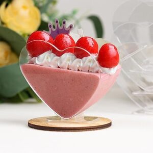 efavormart 24 pack | 2oz mini clear plastic heart-shaped dessert parfait cups with spoons, disposable or reusable pudding snack bowl sets