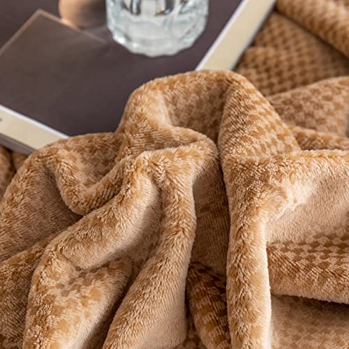 Qidordour Throw Blankets, Checkered Blanket, 60x80 Inch Flannel Fleece Jacquard Bed Throw, 310GSM Soft Microfiber Plush Fuzzy Cozy Luxury Bed Blanket for Couch, Sofa, Bedroom, Travel, Camping, Camel