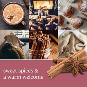 Yankee Candle 3-Wick Candle, Home Sweet Home® Scentented Candle, 18oz, House-Warming Gifts for New Home/House/Apartment