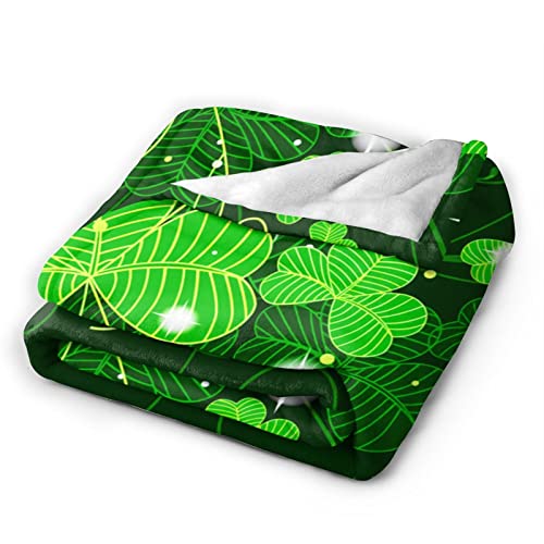 JSHXJBWR St. Patrick's Day Four Leaf Clover Throw Blanket Warm Cozy Lightweight Blankets Lucky Green Day Gift Flannel Blanket for Sofa Couch Bed Office Holiday Decorative 50"X40"