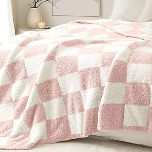 Orelle “Cream Puff” - Soft Knit Checkered Throw Blanket & Socks - Cozy Pink Checkered Blanket Throw - Fluffy Checkerboard Blanket - Aesthetic Cute Checker Blanket Checkered Decor - Puff Pink. 55x67
