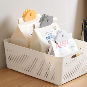 16Pcs Cute Chip Clips Plastic Cloud Shape Bag Clips Sealing Food Clips for Kitchen Storage,Bread Bags,Snack Bags and Food Bags