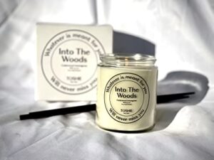 into the woods | cedarwood and lemon grass organic essential oils, winter highly scented hand poured soy candles for home | 8oz clear jar, 40 hour burn time, made in the usa (in to the woods)