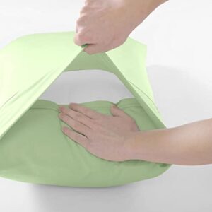 LLANCL Cooling Pillow Cases Queen Size - Silky Cooling Pillowcase Set of 2, Soft & Breathable Pillow Covers with Envelope Closure,20x30 inches(Cooling Pillowcase 20" x 30" Green)