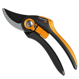 Fiskars SmartFit Pruner Bypass P68, Cutting Diameter Adjustable Up to 5/8" Cut, Steel Blades with Non-stick Coating/Fiberglass Reinforced Plastic Handles, Length:8 inches, Black/Orange, 391171-4001