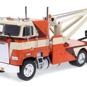 Greenlight 86631 1984 Freightliner FLA 9664 Tow Truck - Orange, White and Brown 1/43 Scale