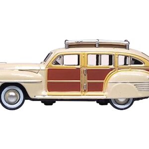 1942 Chrysler Town & Country Woody Wagon Catalina Tan with Wood Panels and Roof Rack 1/87 (HO) Scale Diecast Model Car by Oxford Diecast 87CB42003
