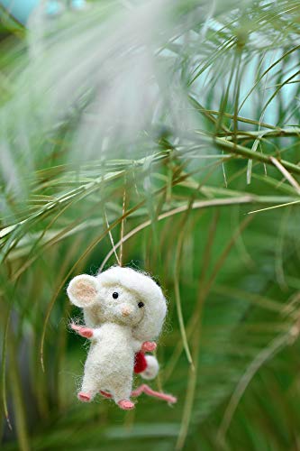 De Kulture Handmade Premium Wool Felt Elf Christmas Mouse Eco Friendly Needle Felted Christmas Xmas Tree Decoration Stuffed Ornament for Home Office Holiday Décor, 2.5X4.5X4.5 (LWH) Inches