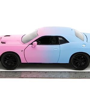 Pink Slips 1:24 2015 Dodge Challenger SRT Hellcat Die-Cast Car, Toys for Kids and Adults(Light Blue/Pink)