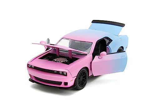 Pink Slips 1:24 2015 Dodge Challenger SRT Hellcat Die-Cast Car, Toys for Kids and Adults(Light Blue/Pink)