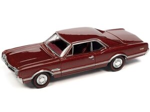 1966 442 autumn bronze metallic with red interior vintage muscle limited edition 1/64 diecast model car by auto world 64402-awsp132a