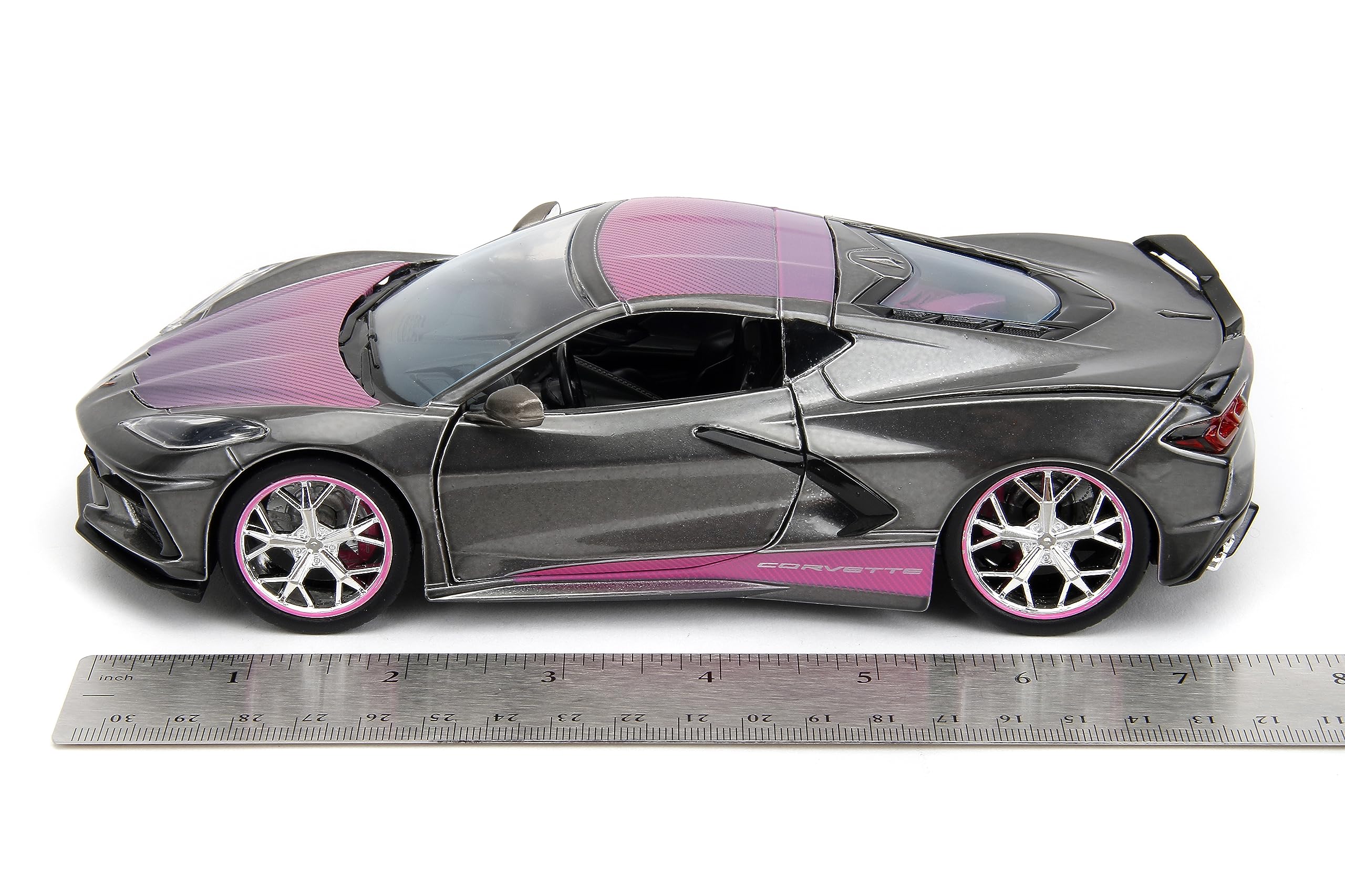 Pink Slips 1:24 2020 Chevy Corvette Stingray Die-Cast Car, Toys for Kids and Adults(Metallic Grey/Pink)