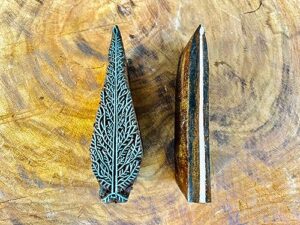 wooden block stamp wood feather printing art blocks, set of 2, handmade stamps, textile printing equipment, home & office decor, diy fabrig printing set