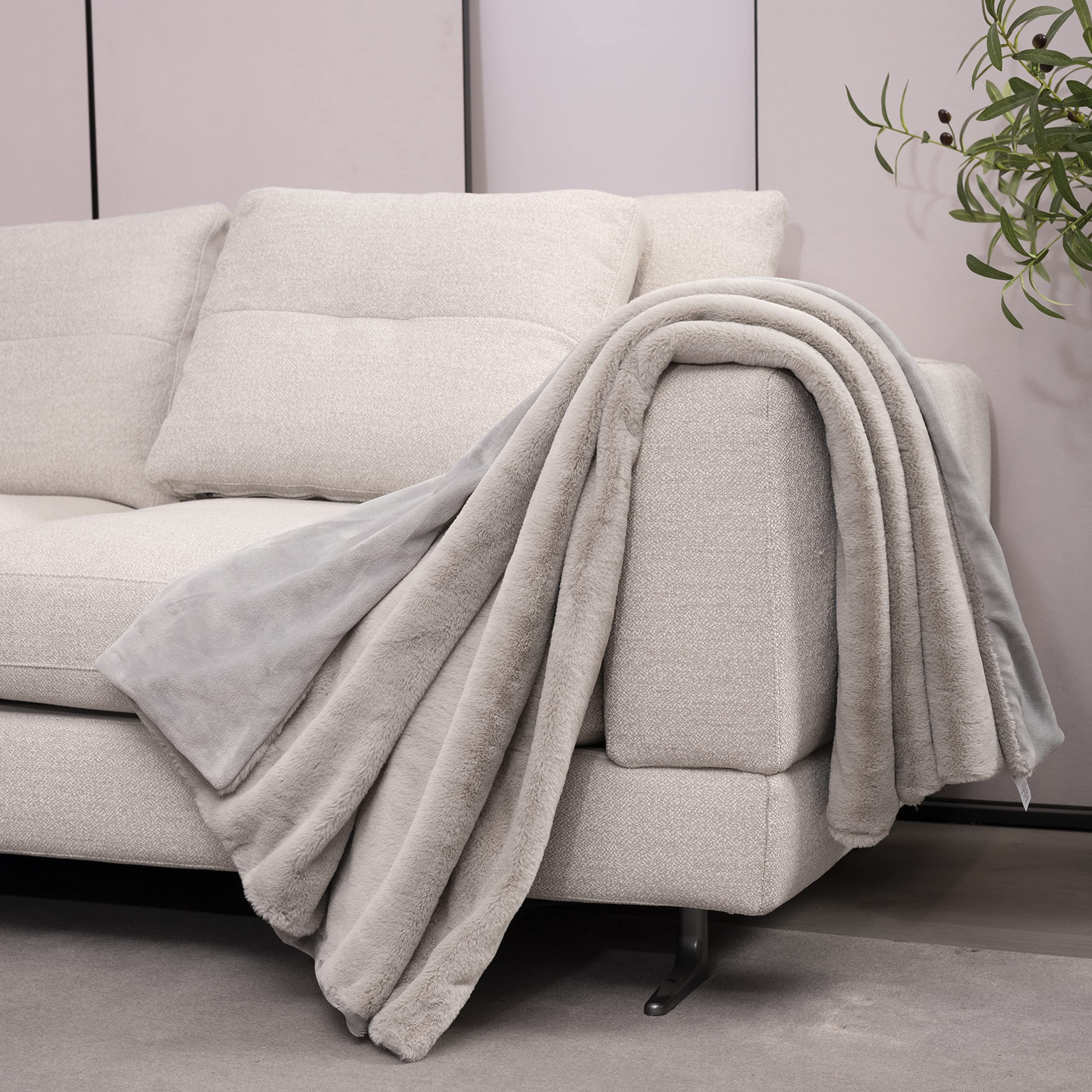 Mellowdy Faux Rabbit Fur Throw Blanket (Light Grey, 50x60) - Plush, Luxury, Silky, Fluffy Throw for Couch, Sofa, Bed, Loveseat, Home Décor