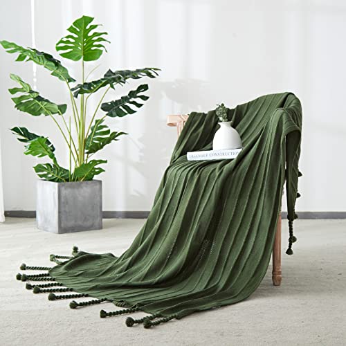 Koreyoshi Emerald Green Cable Knit Throw Blanket Super Soft Cozy Plush Lightweight Decorative Throw Blanket with Tassels for Couch Sofa Living & Bed Room, 50''×60''