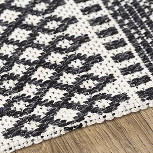 Mark&Day Area Rugs, 5x7 Stone Bohemian/Global Black Area Rug, Black/Cream Carpet for Living Room, Bedroom or Kitchen (5'3" x 7'3")