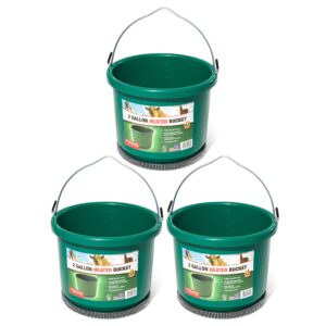 farm innovators hb-60 9 quart 2 gallon plastic heated bucket w/metal handle, built in thermostat, & anti chew cord protector, 60 watt, green (3 pack)