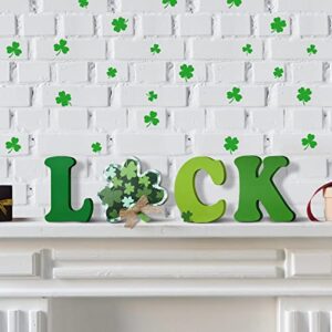 4 pieces st. patrick's day decorations lucky letter wooden table signs shamrock table centerpiece for gift tabletop desk party home tray decor