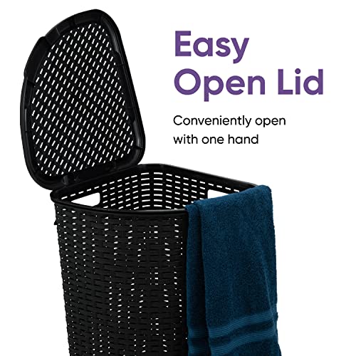 Plastic Corner Laundry Hamper with Lid, Curved Designed Laundry Basket, Triangle Black Cloths Hamper Organizer with Cut-out Handles for Laundry Room Bedroom Bathroom, Wicker Design, 50 Liter