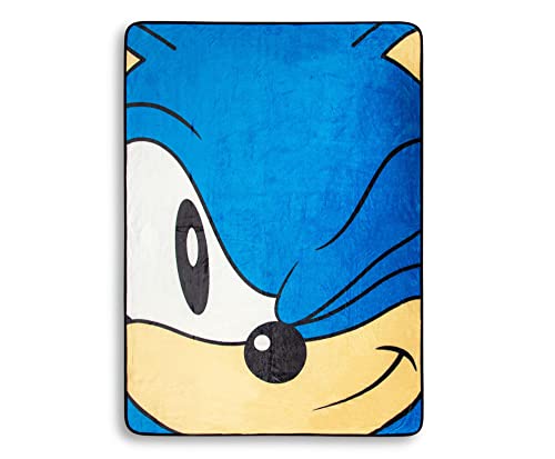 Sonic the Hedgehog Face Plush Throw Blanket | Fleece Blanket Cover, Cozy Sherpa Wrap For Sofa And Bed, Home Decor Room Essentials | SEGA Video Game Gifts And Collectibles | 45 x 60 Inches