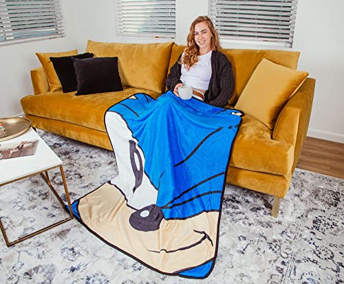 Sonic the Hedgehog Face Plush Throw Blanket | Fleece Blanket Cover, Cozy Sherpa Wrap For Sofa And Bed, Home Decor Room Essentials | SEGA Video Game Gifts And Collectibles | 45 x 60 Inches