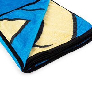 Sonic the Hedgehog Face Plush Throw Blanket | Fleece Blanket Cover, Cozy Sherpa Wrap For Sofa And Bed, Home Decor Room Essentials | SEGA Video Game Gifts And Collectibles | 45 x 60 Inches