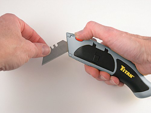 Titan 11026 Auto-Loading Utility Knife