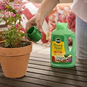 Miracle-Gro Pour & Feed Plant Food, Fertilizer Instantly Feeds Live Plants, For Outdoor & Indoor Plants in Containers, 32 oz.