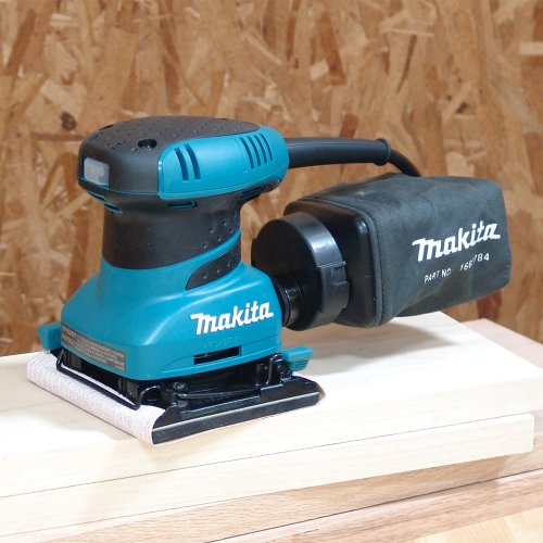 Makita 1/4 In. Sheet Finishing Sander