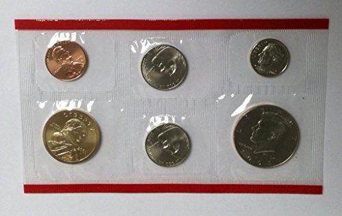 2005 P & D Mint Set in Original U.S. Government Packaging 22-Coins