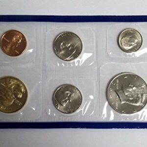 2005 P & D Mint Set in Original U.S. Government Packaging 22-Coins