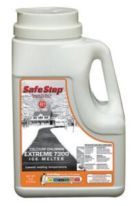 safe step extreme 7300 calcium chloride ice melter jug melts down to - 25 f / - 32 c 8 lbs.