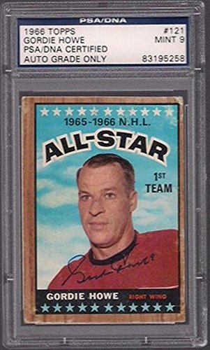 GORDIE HOWE SIGNED TOPPS 1966 RED WINGS CARD #121 PSA/DNA Auto MINT 9 - Autographed Hockey Cards