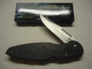 midnight warrior frost 4 1/2 lockback knife