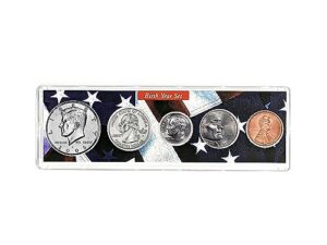 2005-5 coin birth year set in american flag holder uncirculated