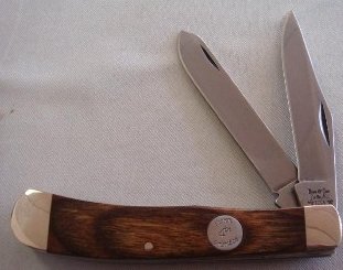 Bear & Son Cutlery C207 Heritage Walnut Mini Trapper Knife, 3 1/2", Brown