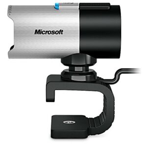 Microsoft Q2F-00013 LifeCam Studio with built-in noise cancelling Microphone, Auto-Focus, Light Correction, USB Connectivity, for Microsoft Teams/Zoom, compatible with Windows 8/10/11/Mac