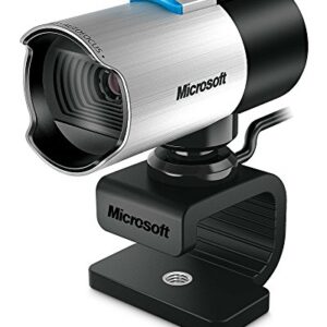 Microsoft Q2F-00013 LifeCam Studio with built-in noise cancelling Microphone, Auto-Focus, Light Correction, USB Connectivity, for Microsoft Teams/Zoom, compatible with Windows 8/10/11/Mac