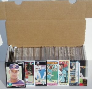 mlb baseball card collector box over 500 different cards. great mix of players from the last 25 years. ships in a new brand new factory sealed white box perfect for gift giving.