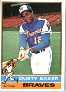 1976 topps baseball card #28 dusty baker