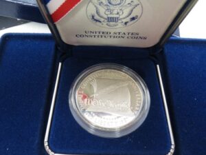1987 proof united states constitution silver dollar coin in government packaging