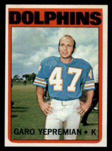 1972 topps # 115 garo yepremian miami dolphins (football card) dean's cards 5 - ex dolphins