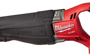 Milwaukee 2720-21 M18 Fuel Sawzall Reciprocating Saw Kit