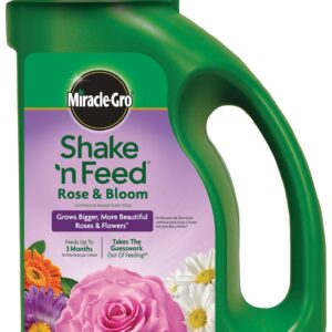 Miracle-Gro Shake 'n Feed Continuous Release Rose and Bloom Plant Food, 4.5-Pound (Slow Release Plant Fertilizer)