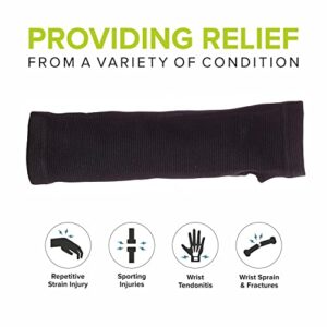 Mueller Elastic Wrist Support, Black, Regular (76058)