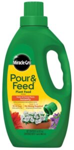 miracle gro 1006002 32 oz pour & feed liquid plant food 0.02-0.02-0.02