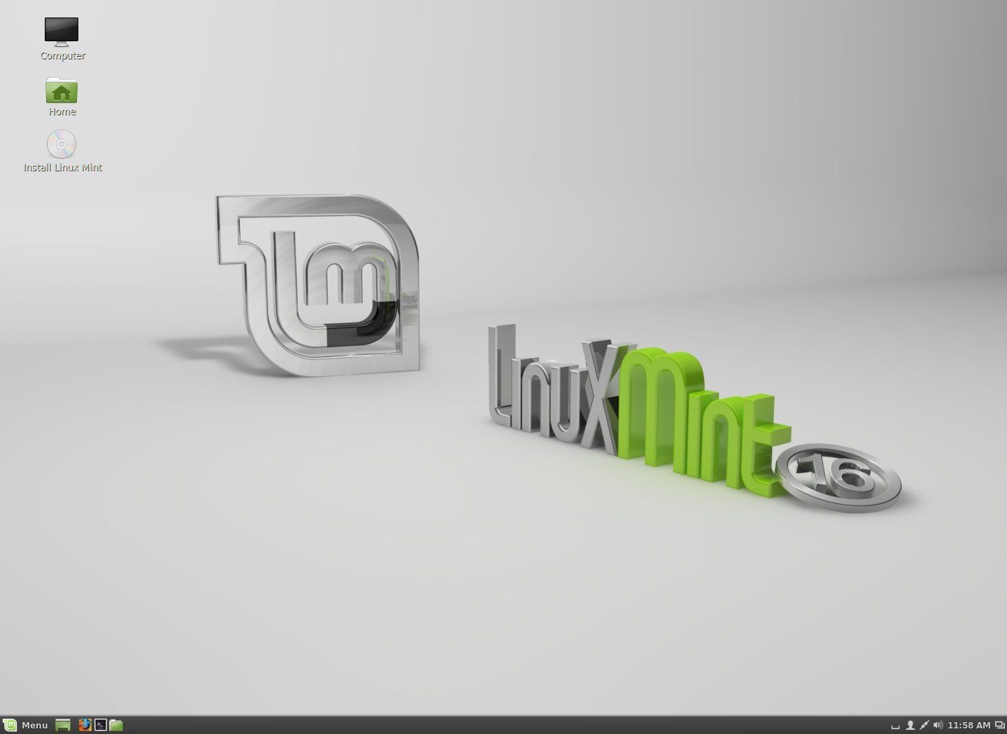 Linux Mint 17 "Qiana" 32 Bit and 64 Bit Installed on 8 Gb USB Flash Drive - Cinnamon and Mate Desktops Included -- DVD Bonus Material Included