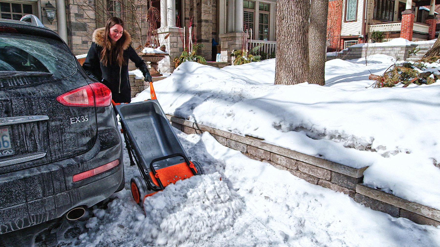 WORX WA0230 AeroCart Wheelbarrow Snow Plow